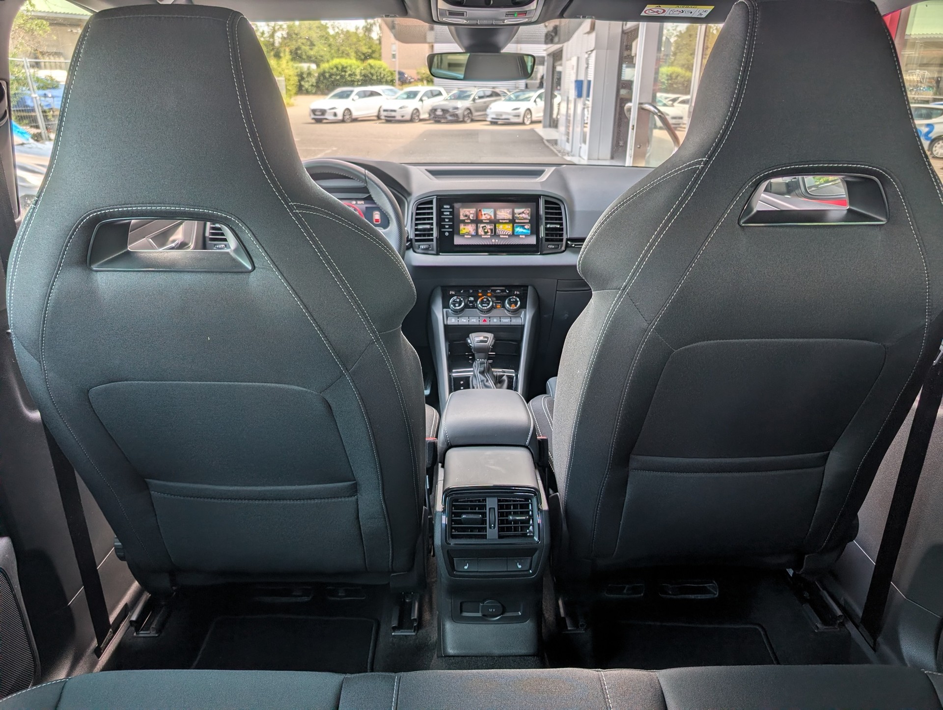 SKODA Karoq 1.5 TSI SportLine DSG-image-9