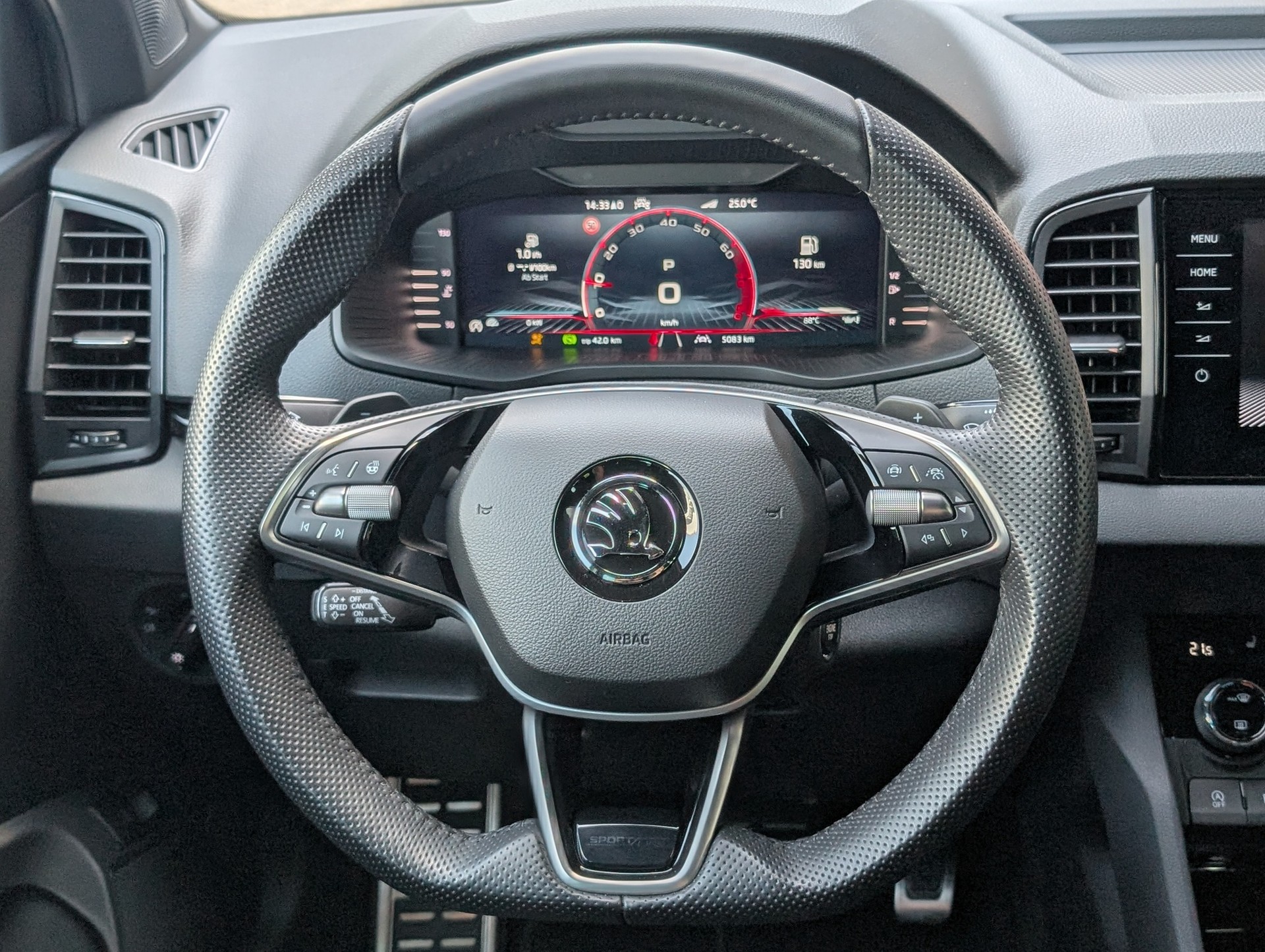 SKODA Karoq 1.5 TSI SportLine DSG-image-14