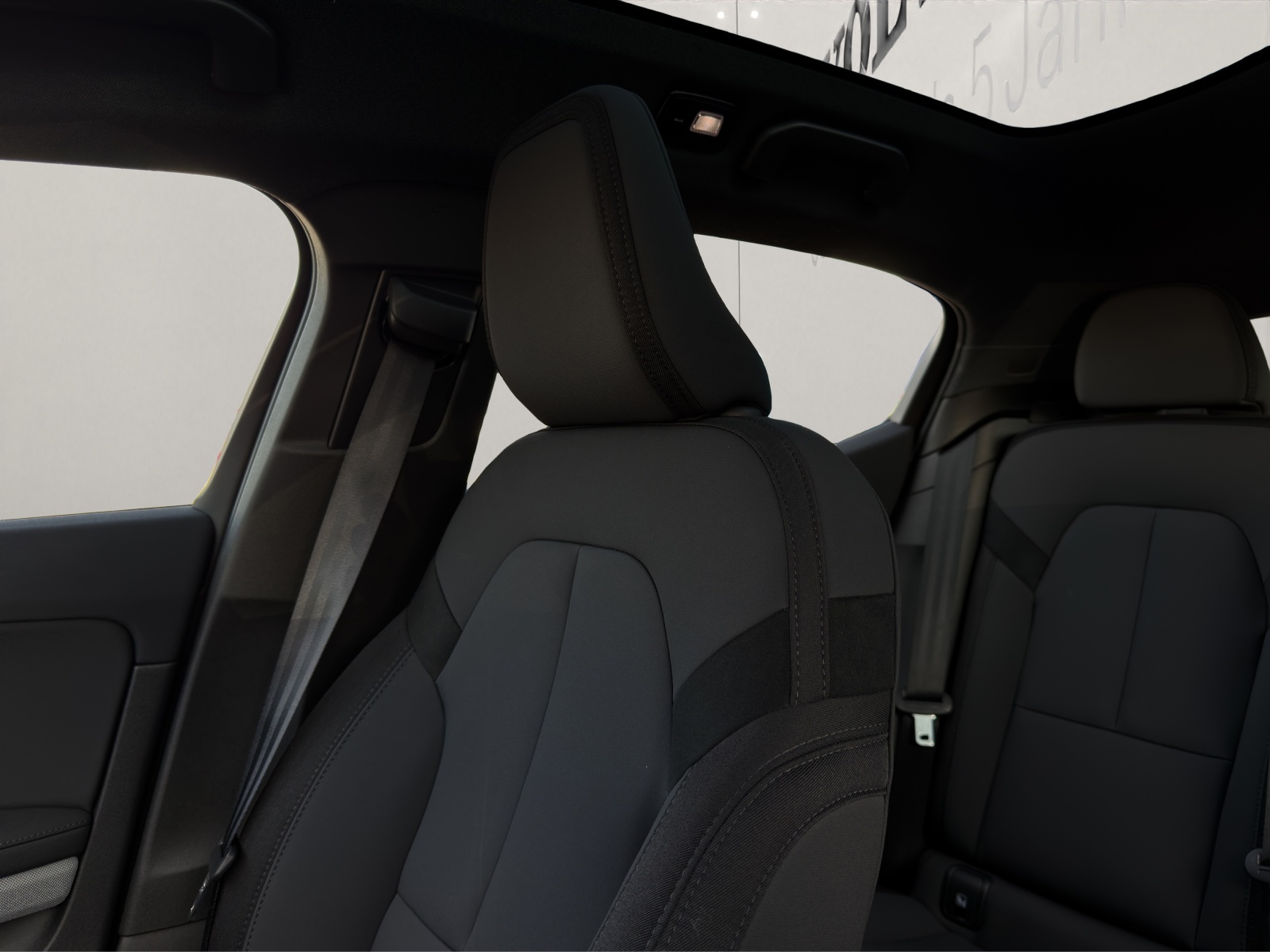 POLESTAR 2 Long Range Dual Motor-image-15
