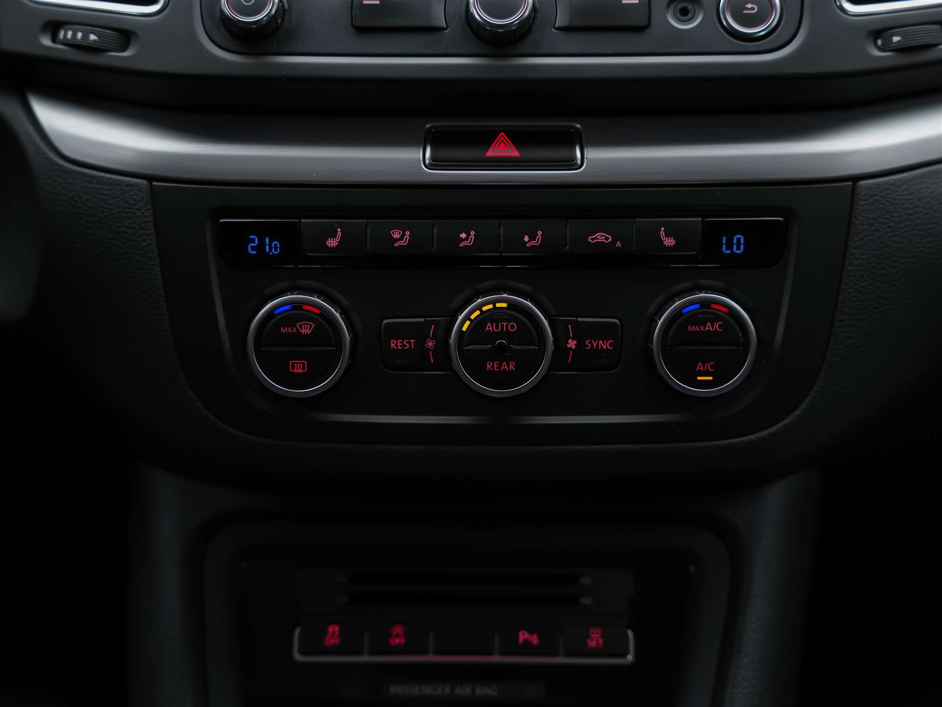 VW Sharan 2.0 TDI BlueMotion Technology Comfortline *CH Auto*7 Sitzer*Sitzheizung*-image-23