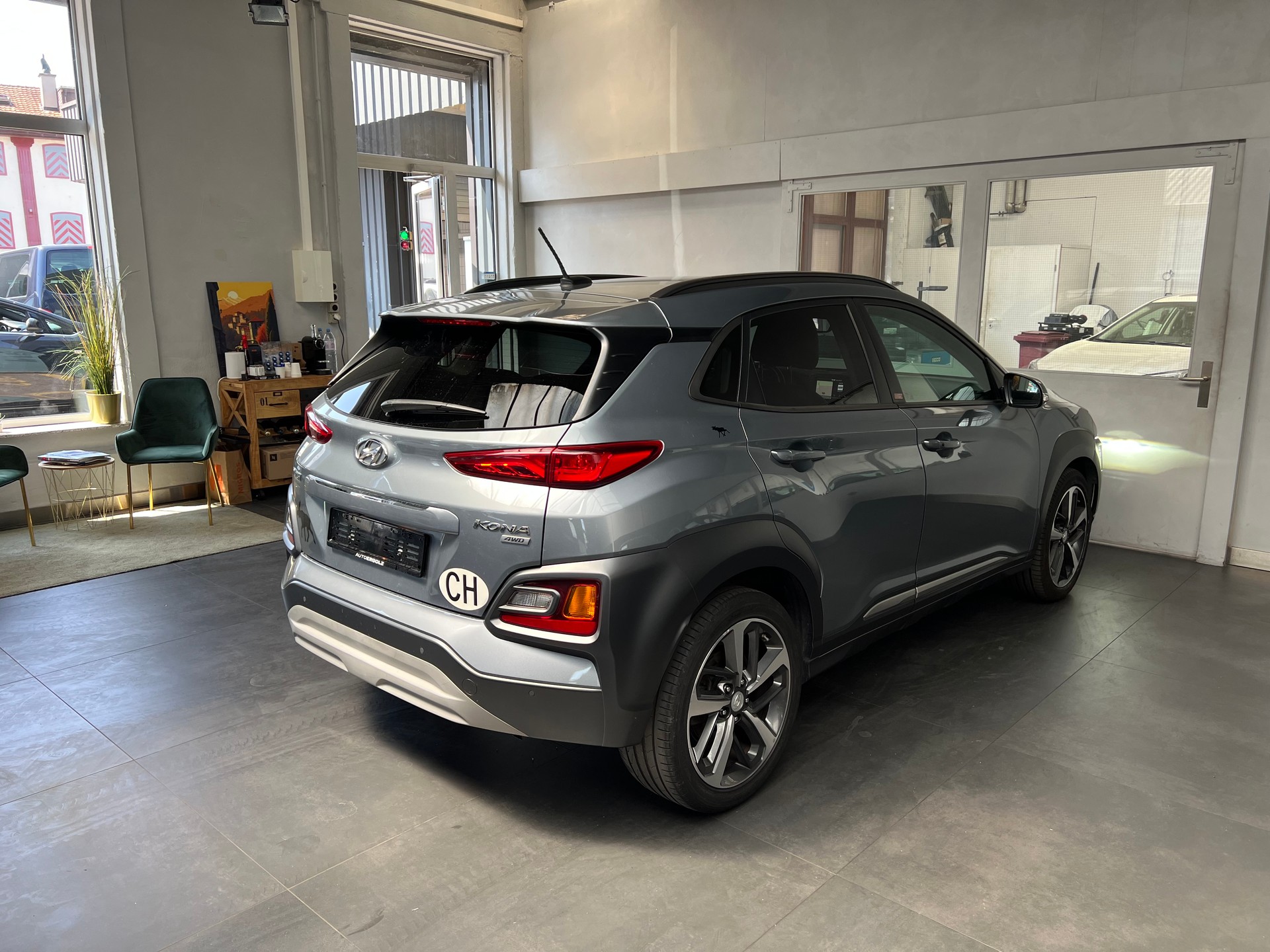 HYUNDAI Kona 1.6 T-GDi Launch Plus 4WD DCT-image-3