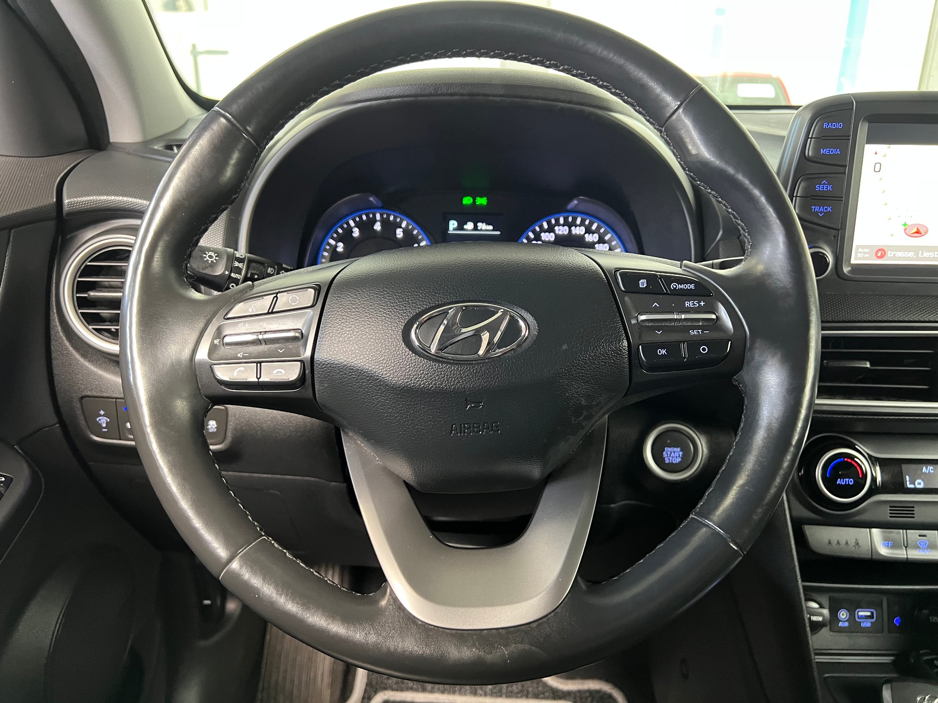 HYUNDAI Kona 1.6 T-GDi Launch Plus 4WD DCT-image-6