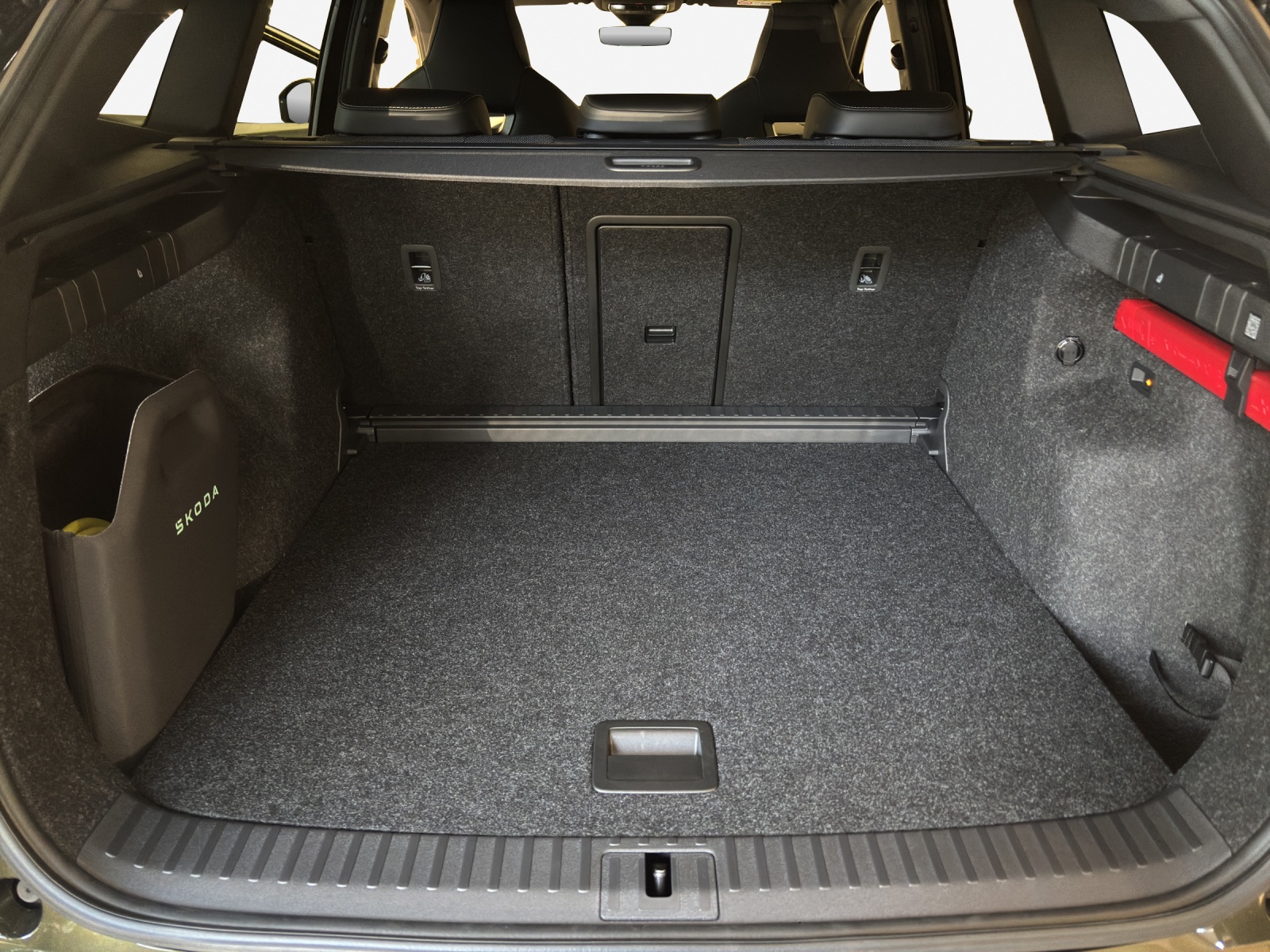 SKODA Enyaq 4x4 RS-image-11