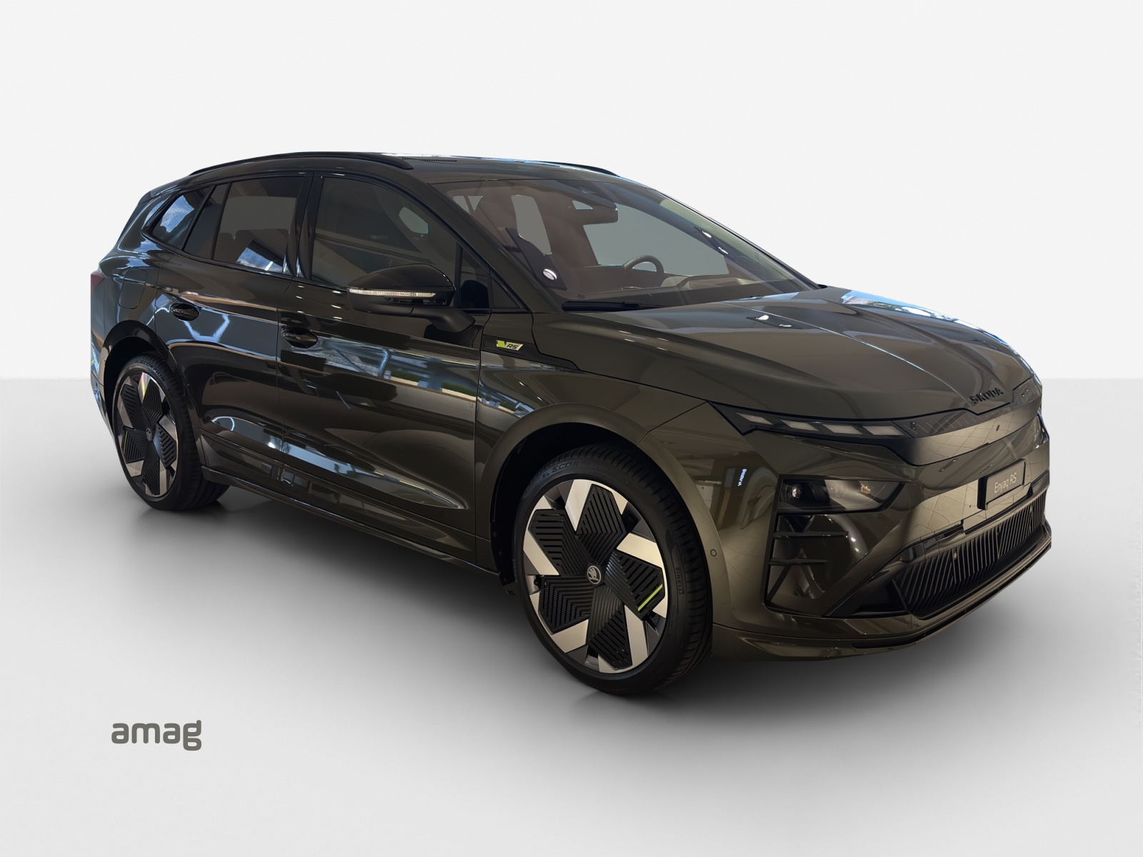 SKODA Enyaq 4x4 RS-image-4