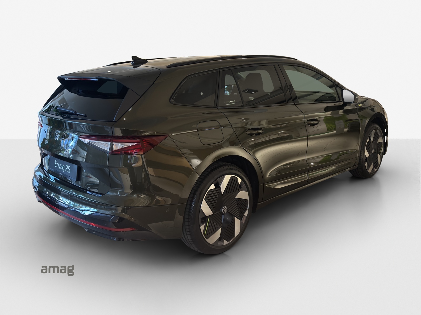 SKODA Enyaq 4x4 RS-image-3