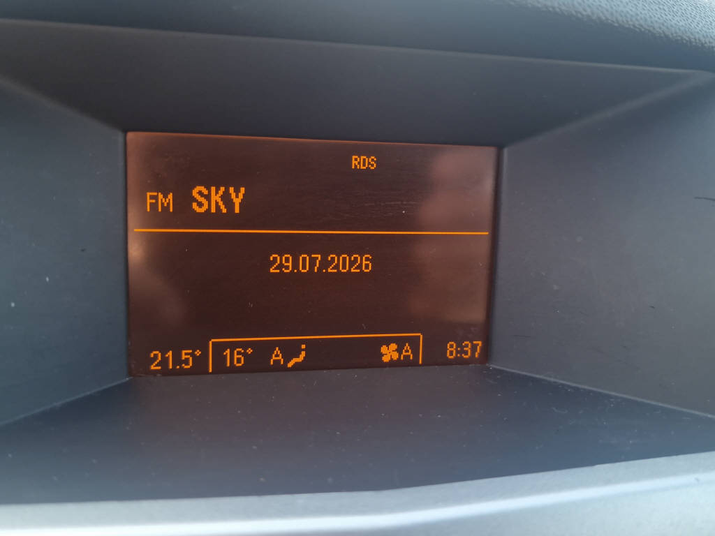 OPEL Astra GTC 1.8i 16V 140 Sport-image-12