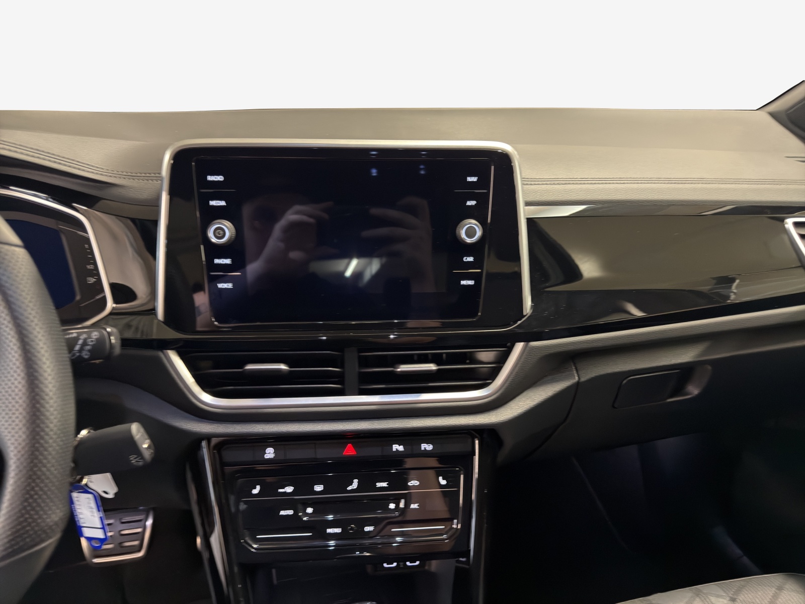 VW T-Roc 2.0 TSI R-Line DSG 4Motion-image-9