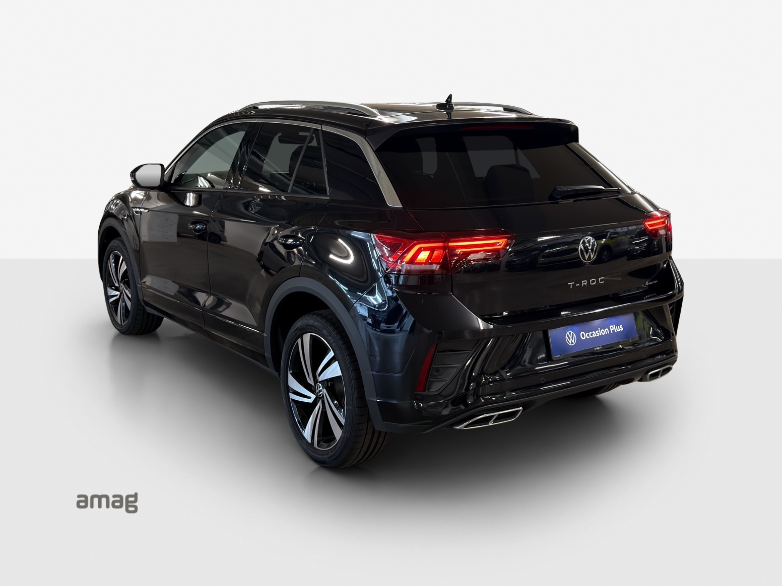 VW T-Roc 2.0 TSI R-Line DSG 4Motion-image-2