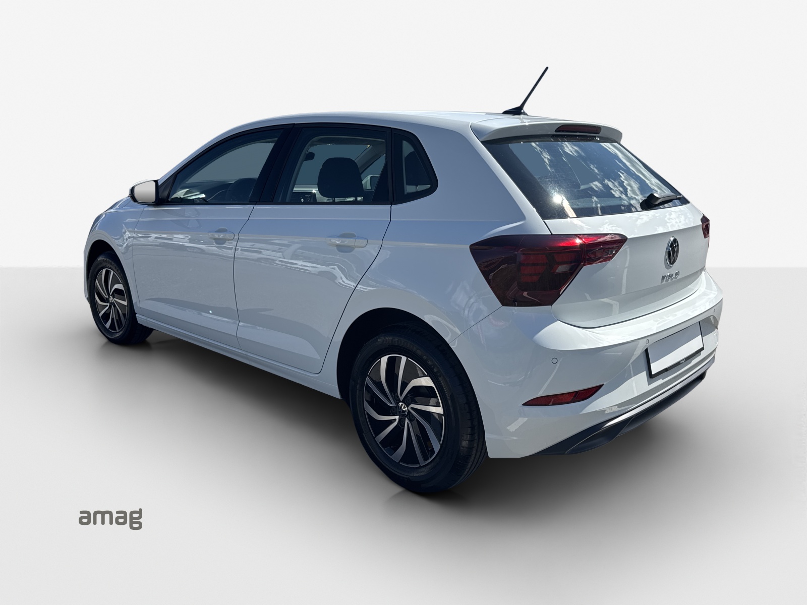 VW Polo 1.0 TSI Life DSG-image-2