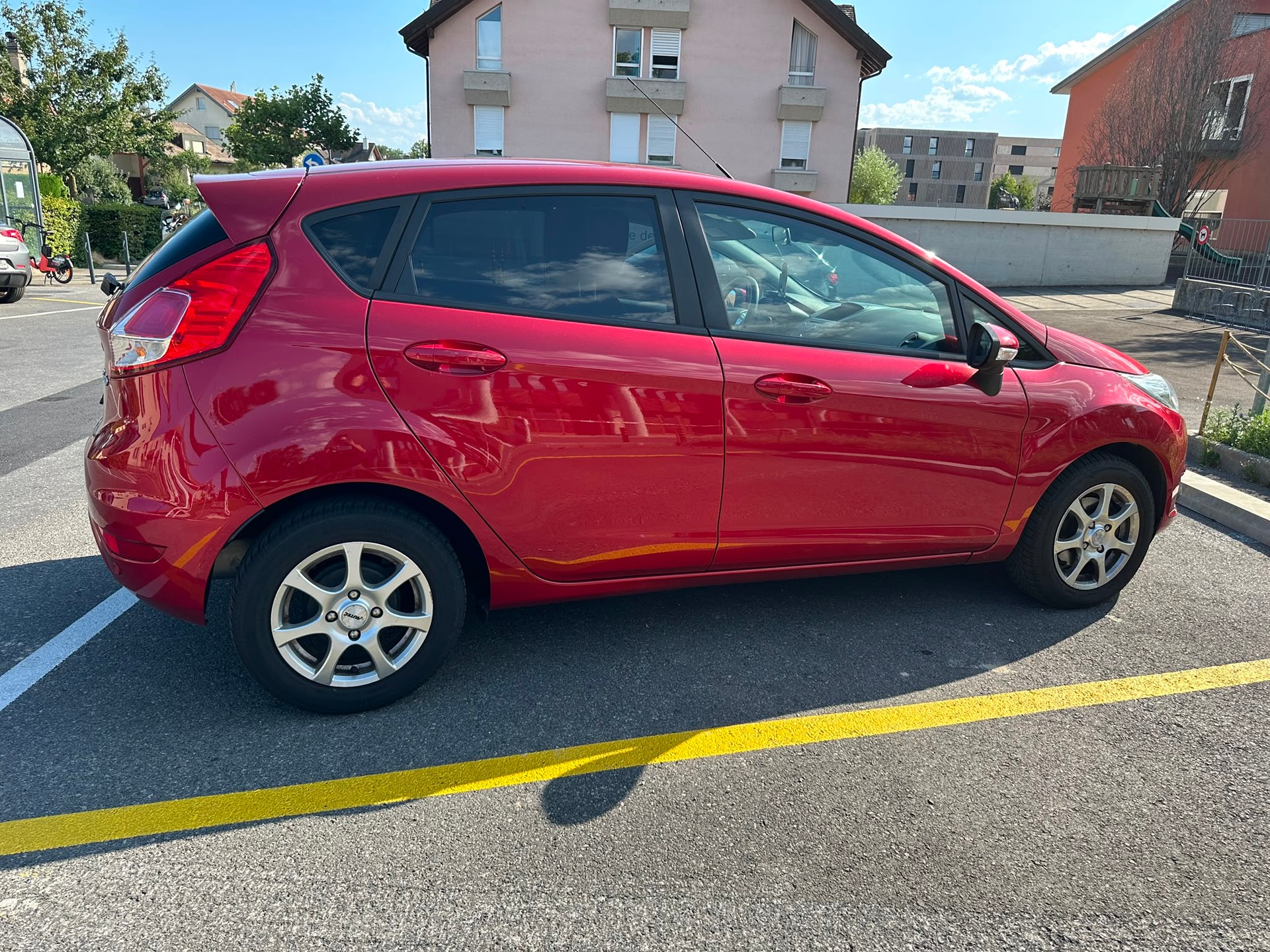 FORD 1.0 EcoB 100 Titanium-image-5