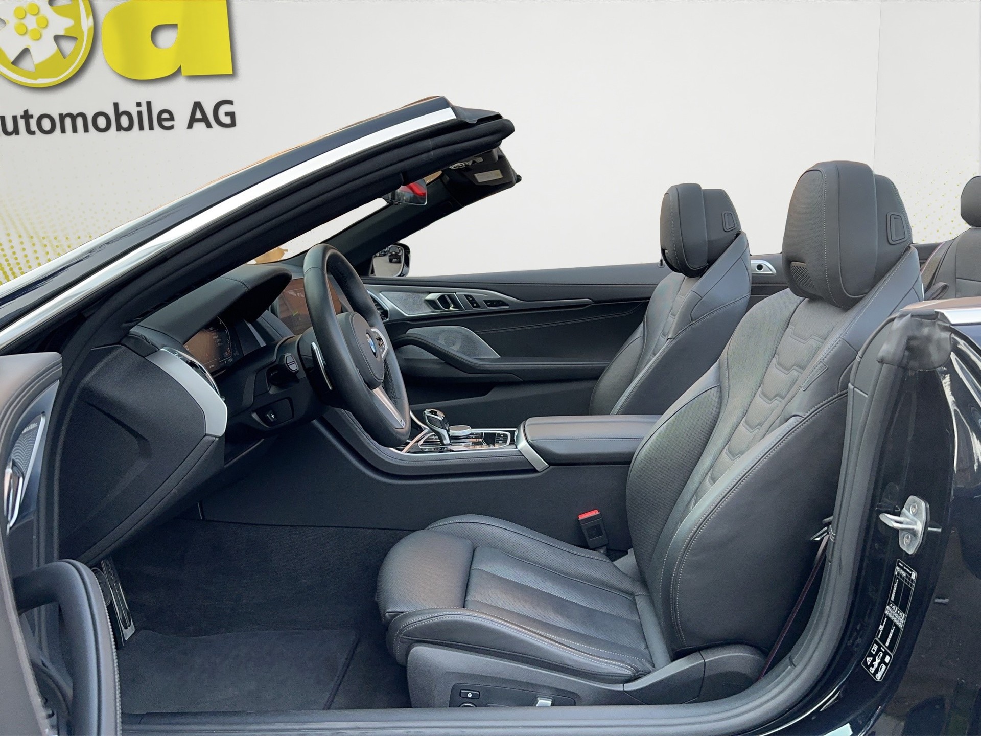BMW M850i xDrive 4x4 Individual-image-11