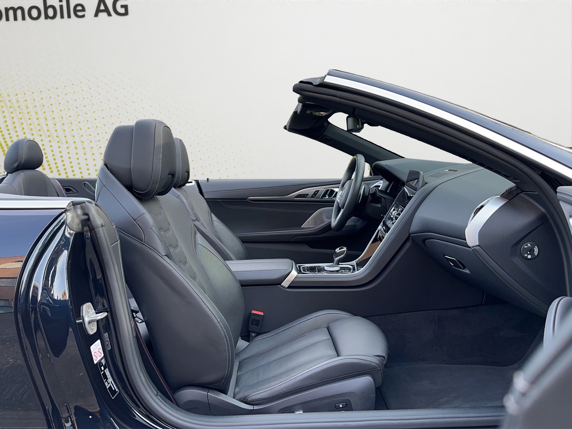 BMW M850i xDrive 4x4 Individual-image-12