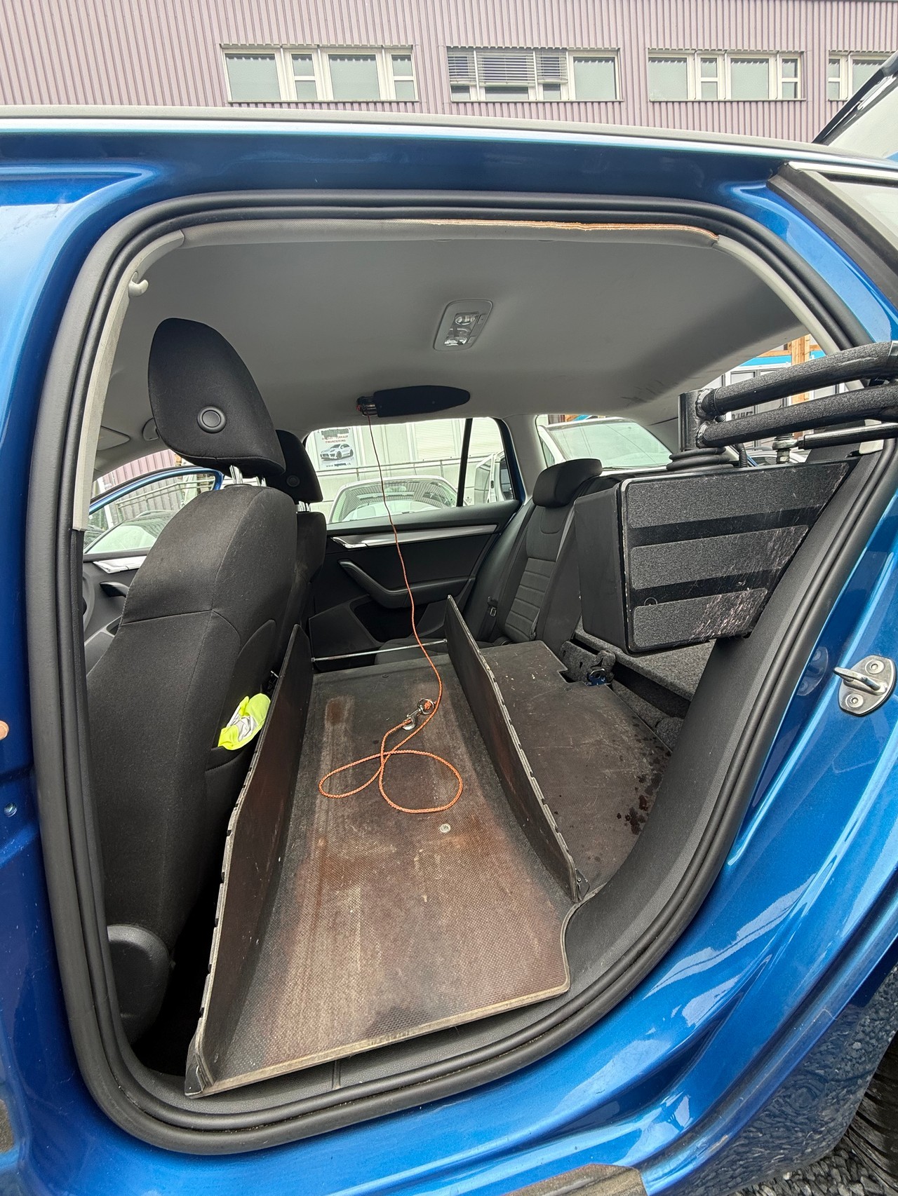 SKODA Octavia Combi 1.8 TSI Fresh DSG .behindertfahrzeug-image-15