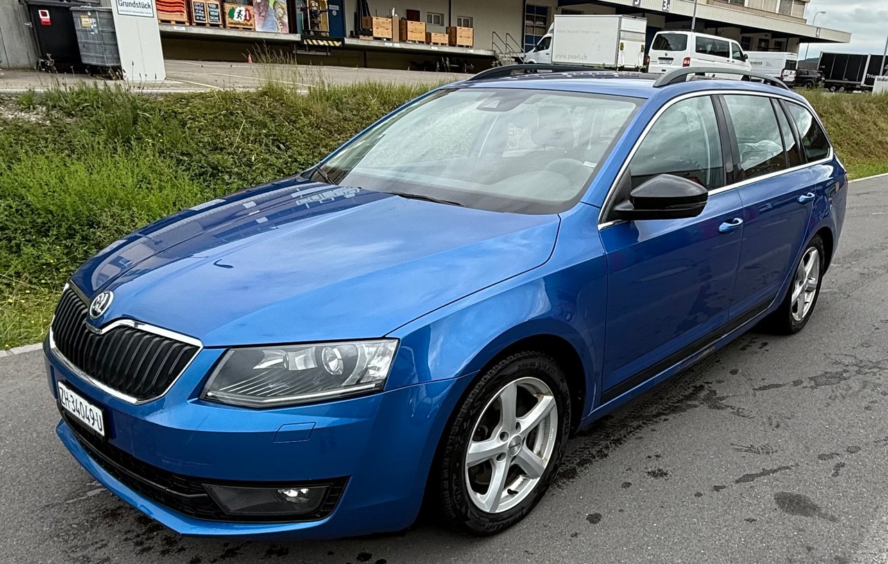 SKODA Octavia Combi 1.8 TSI Fresh DSG .behindertfahrzeug-image-1
