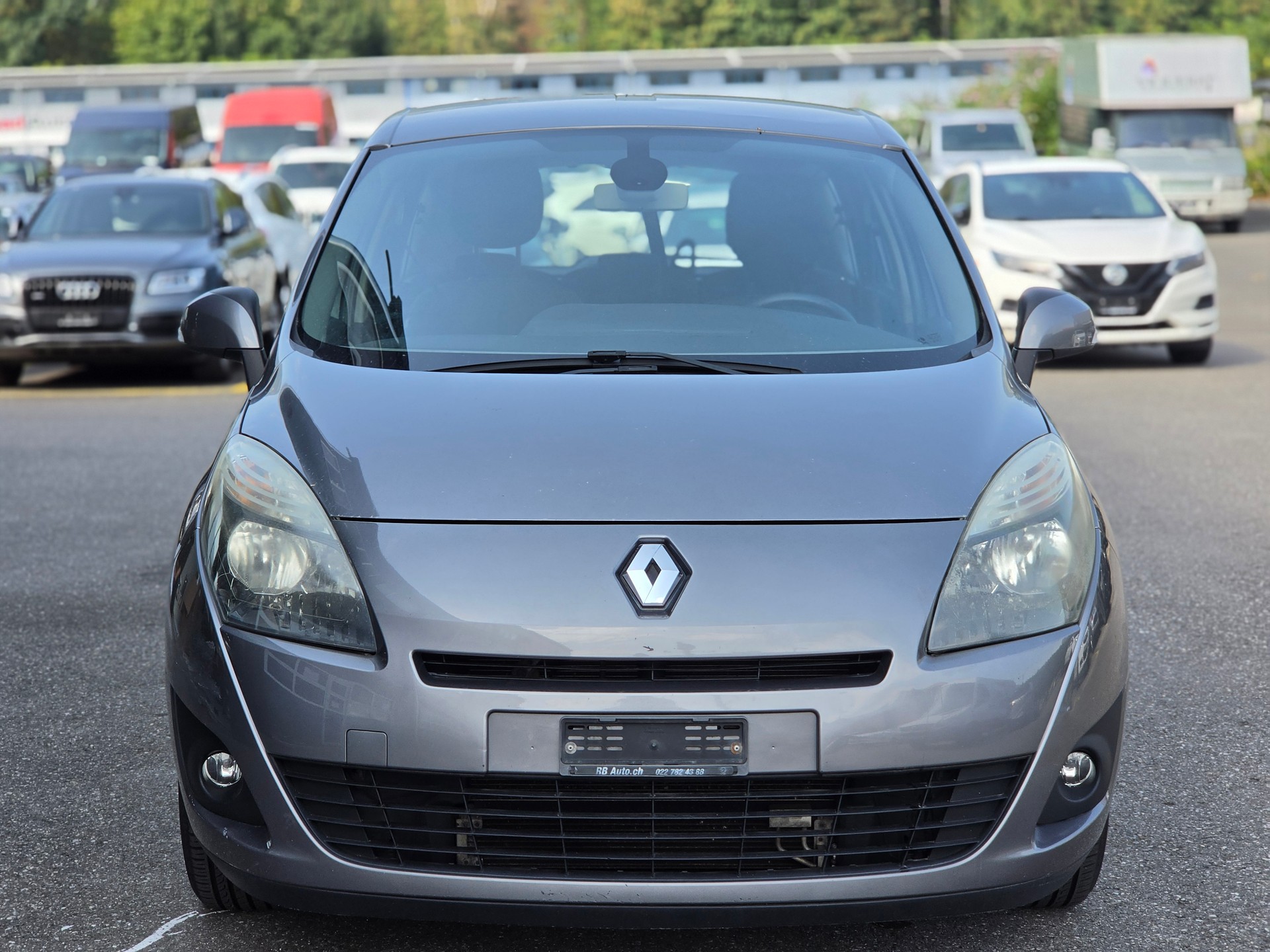 RENAULT Grand Scénic 2.0 16V Privilège X-Tronic CVT-image-1