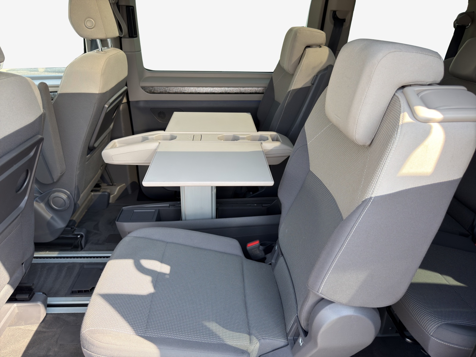 VW Multivan 1.4 eHybrid Life Energetic DSG-image-14