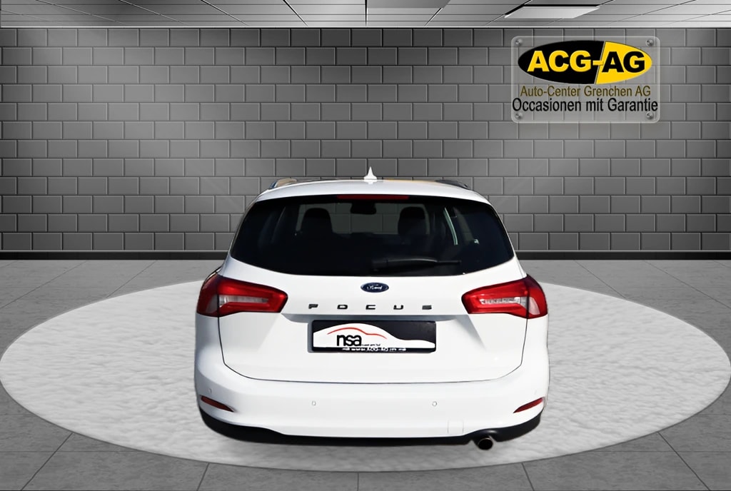 FORD Focus 1.5 TDCi Business Automatic ** Gr-Navi ** PDC V+H ** Sitzheizung ** Frisch Ab MFK & Service **-image-3