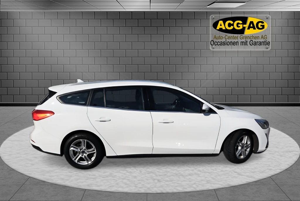 FORD Focus 1.5 TDCi Business Automatic ** Gr-Navi ** PDC V+H ** Sitzheizung ** Frisch Ab MFK & Service **-image-4