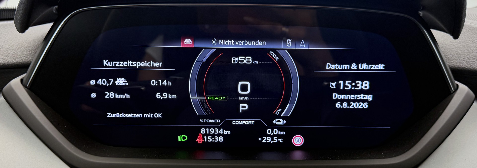 AUDI e-tron GT quattro-image-8