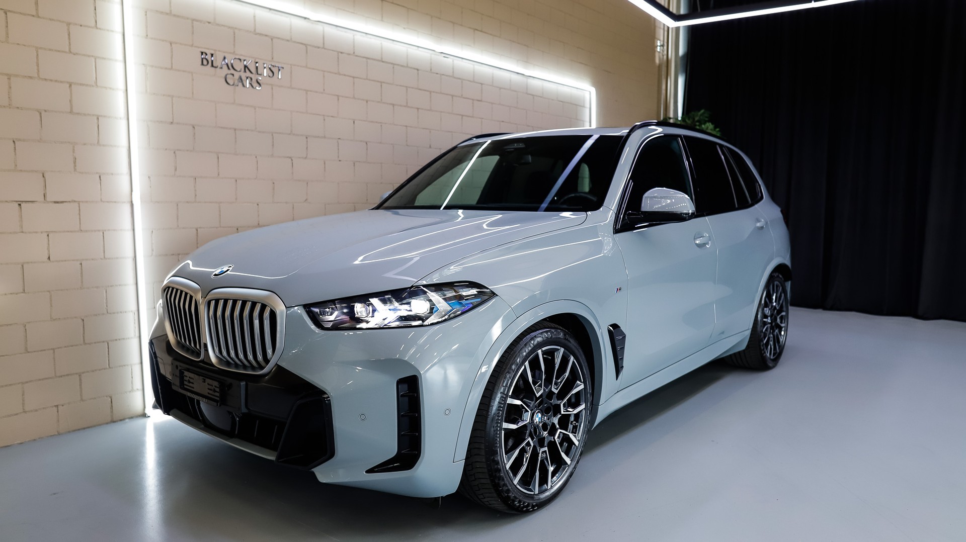 BMW X5 xDrive 48V 40d M Sport Steptronic *FACELIFT*-image-1