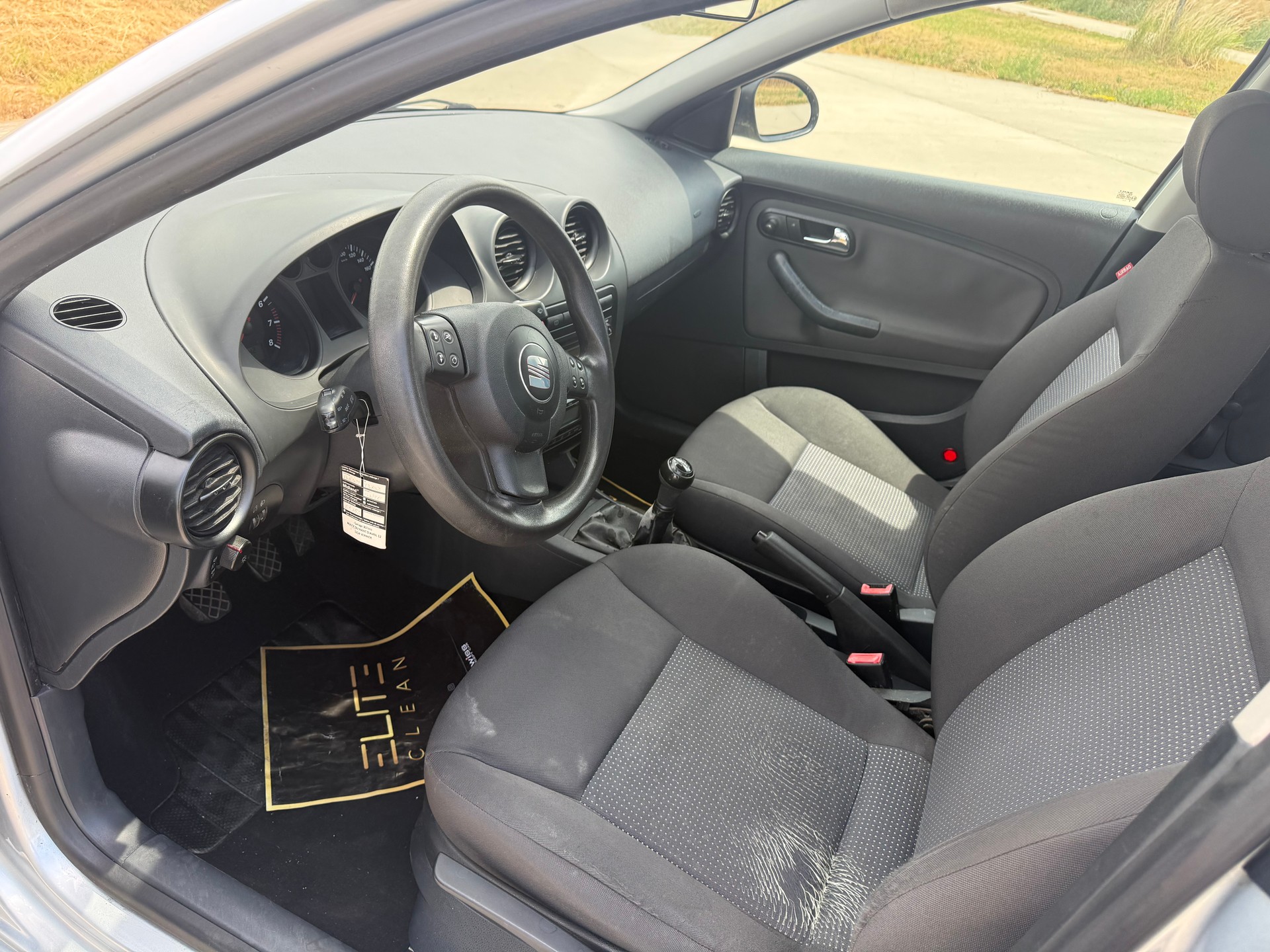 SEAT Ibiza 1.4 16V Sport-image-10
