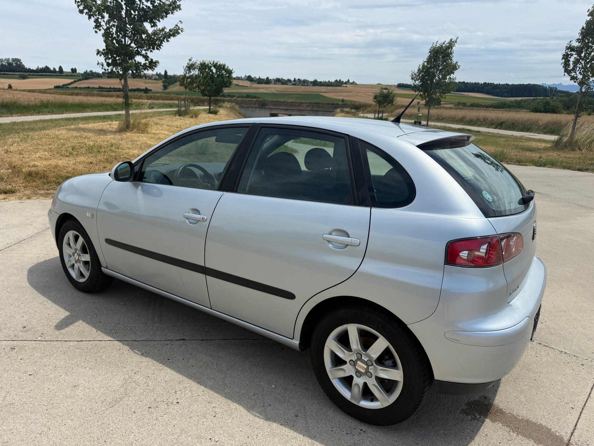 SEAT Ibiza 1.4 16V Sport-image-2