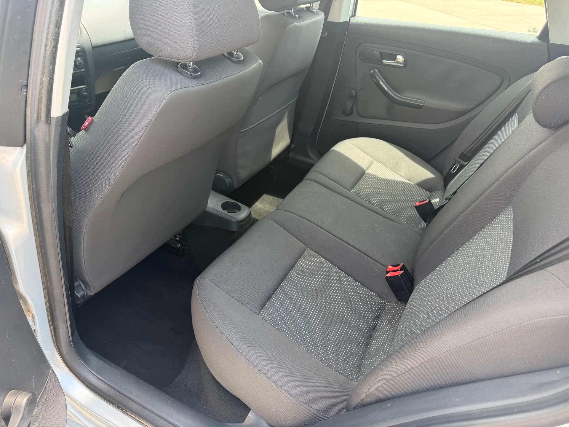 SEAT Ibiza 1.4 16V Sport-image-9