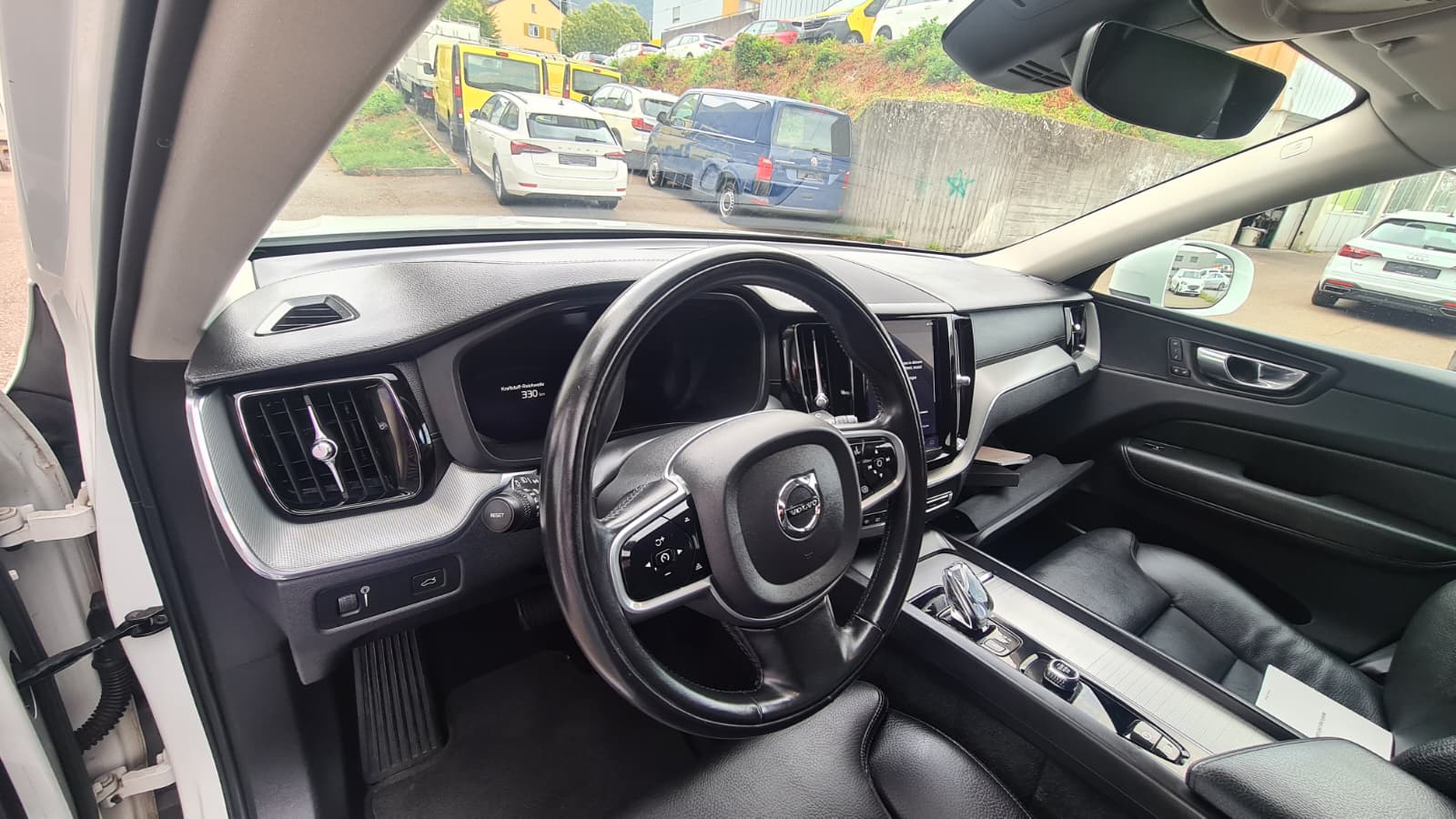 VOLVO XC60 B4 Diesel Mild Hybrid AWD Inscription Geartronic ** Voll-Leder ** Gr-Navi ** RF-Kamera ** Sitzmemory ** Lenkradheizung **-image-16