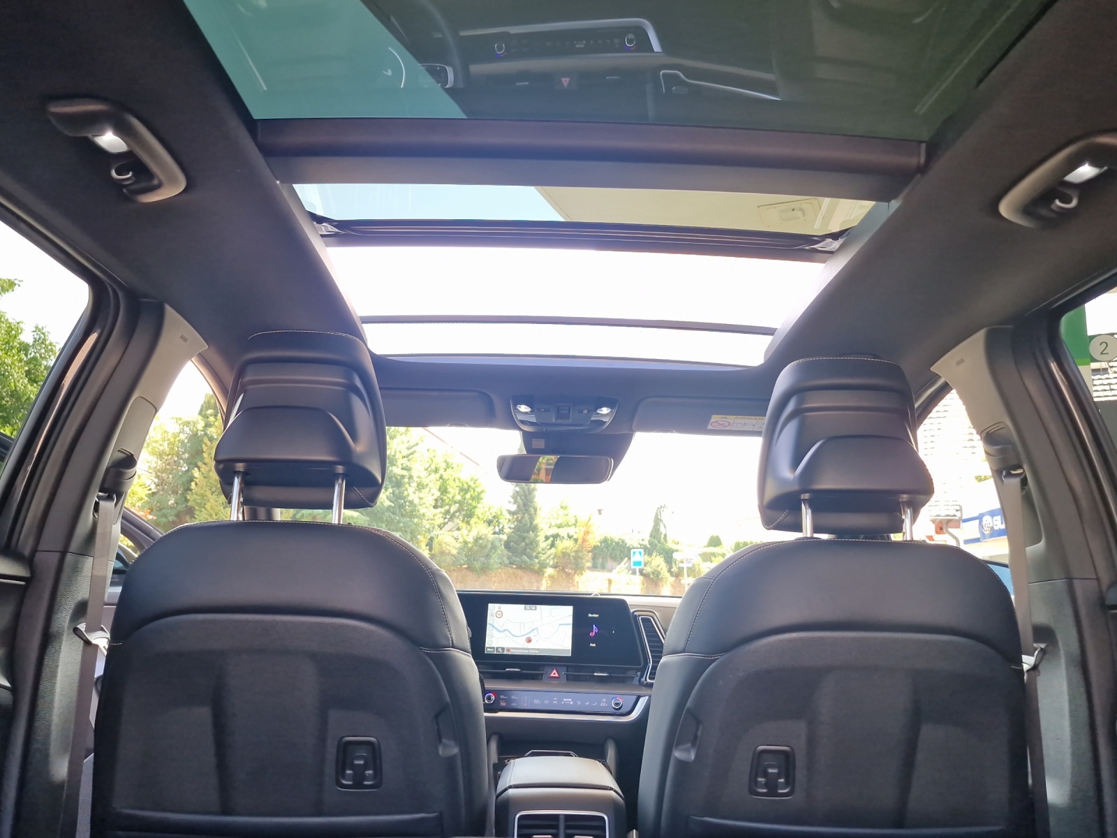 KIA Sportage 1.6 T-GDi Hybrid GT-Line-image-11
