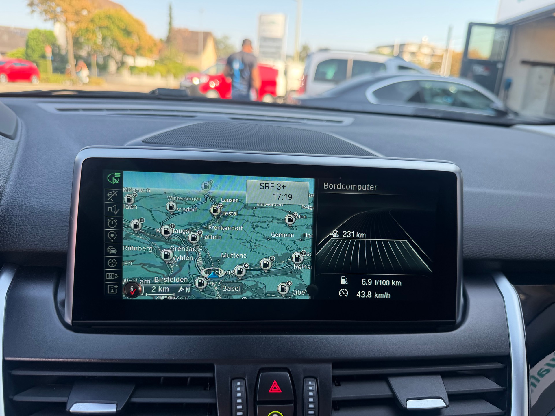 BMW 220d xDrive Active Tourer Sport Line Steptronic-image-17