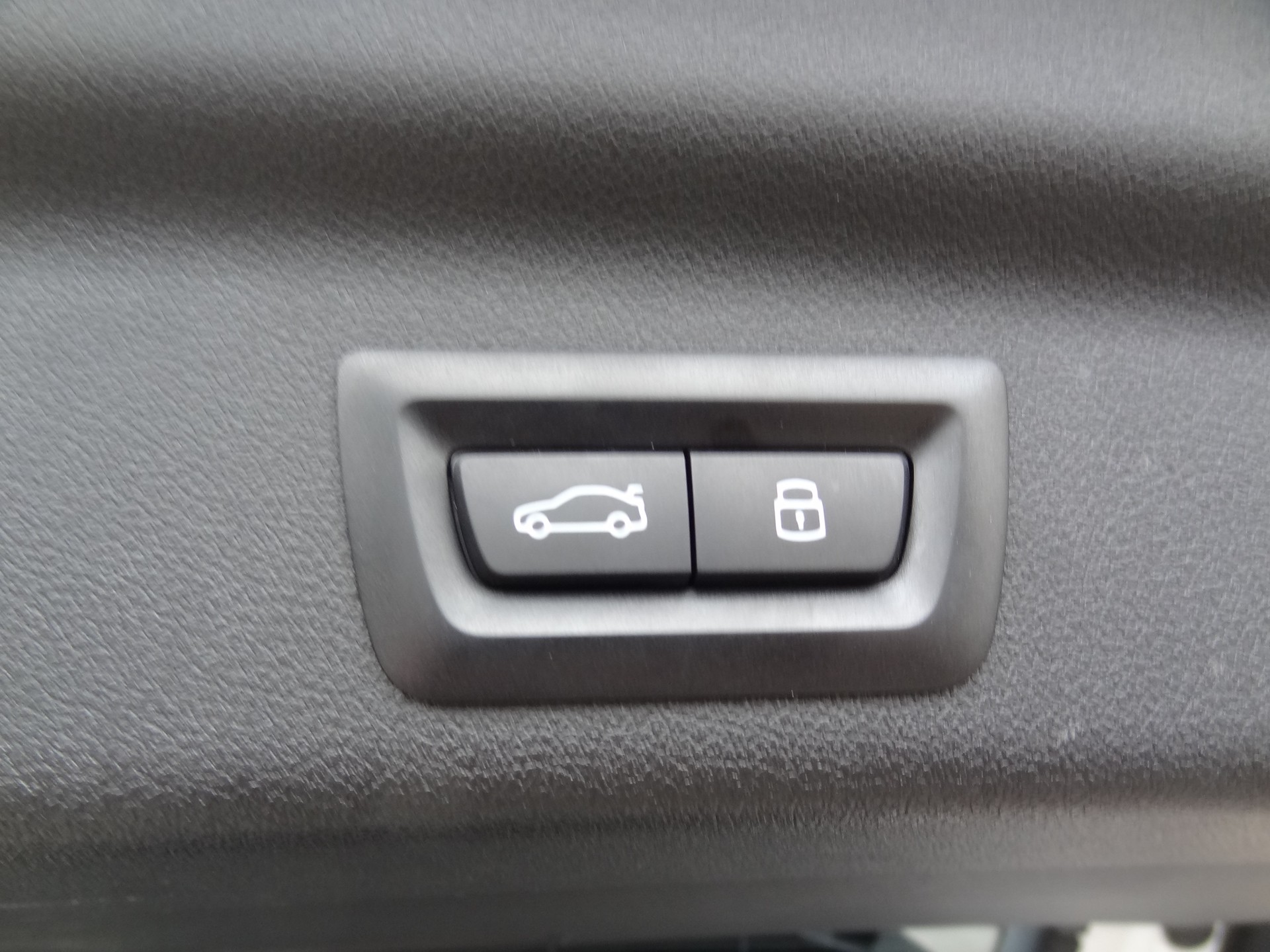BMW X1 xDrive 30e-image-13