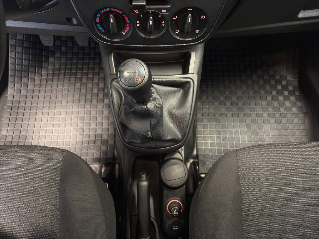 FIAT Fiorino Kastenwagen 1.3 JTD 80 Base Easy Pro-image-6