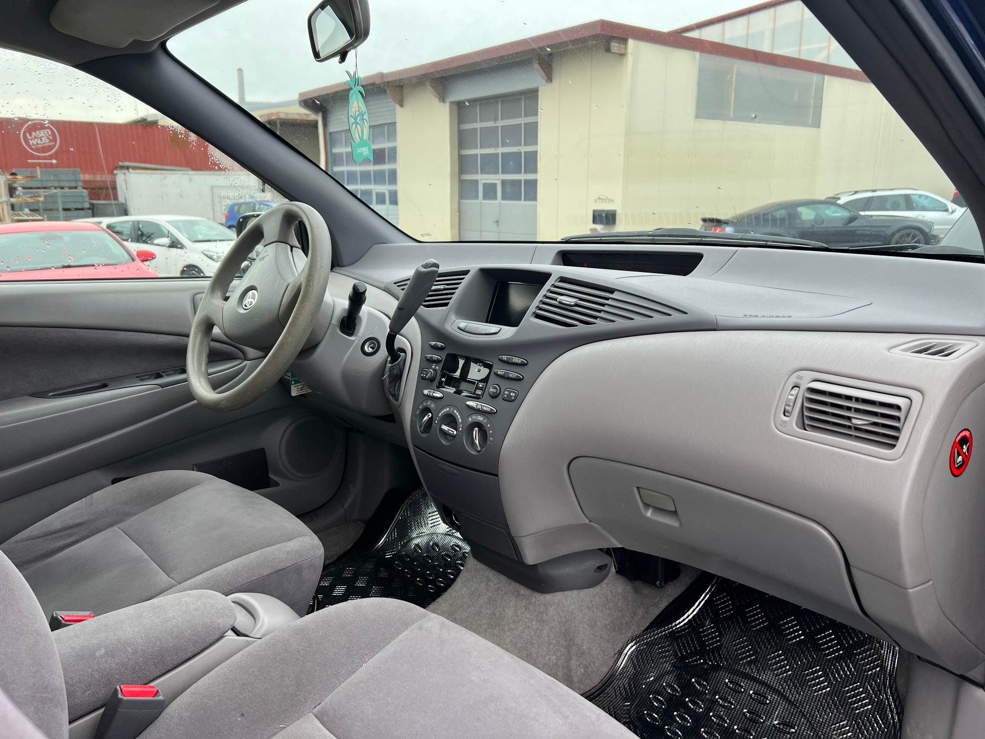TOYOTA Prius 1.5 16V Hybrid-image-9