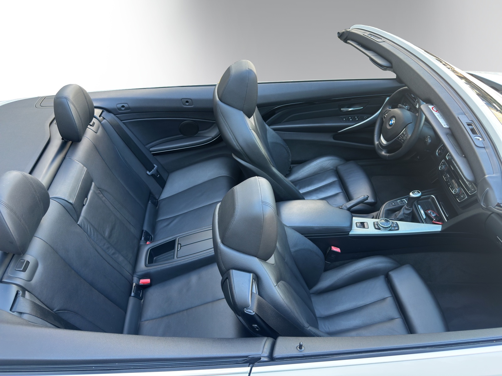 BMW 428i Cabriolet Sport Line-image-11