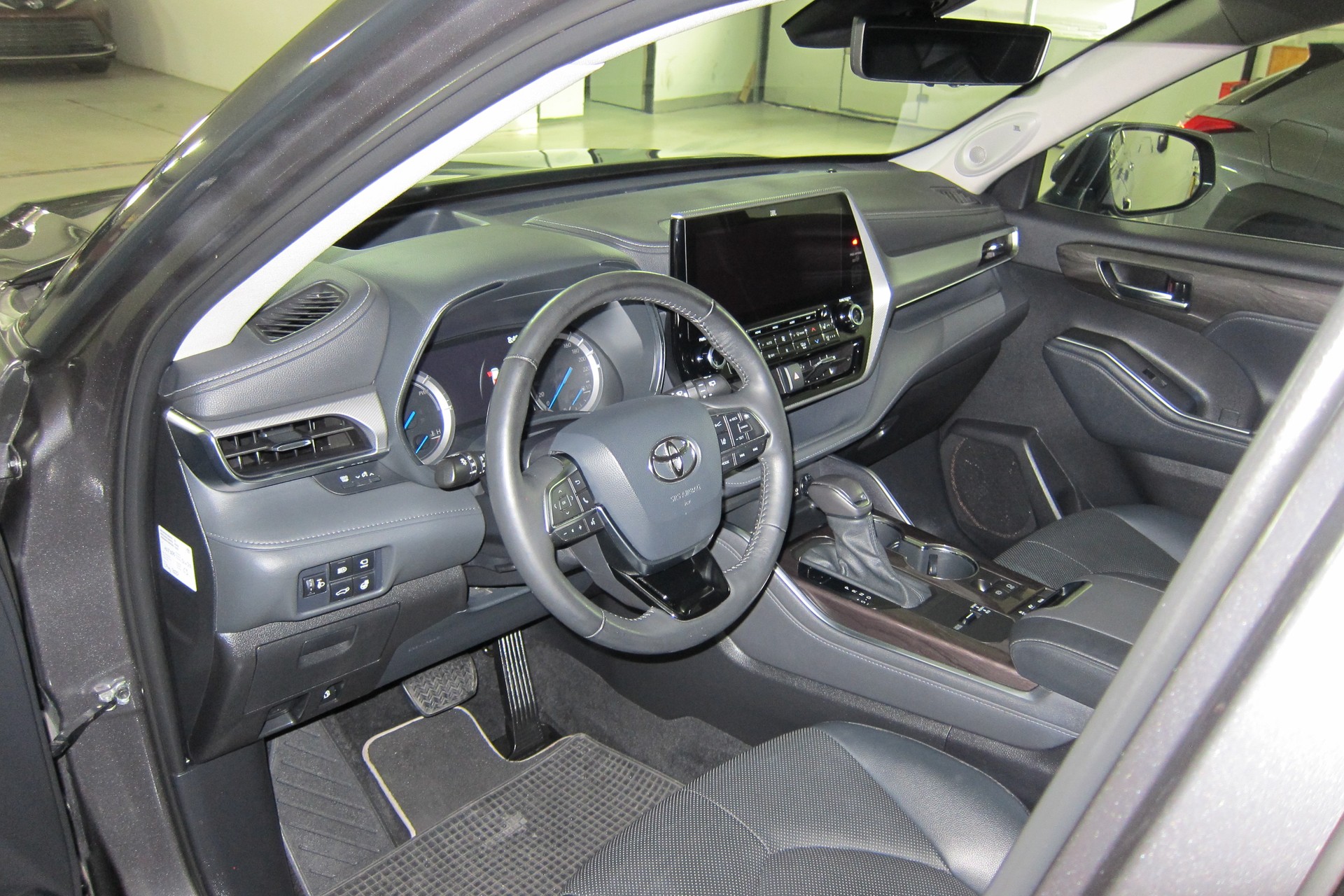 TOYOTA Highlander 2.5 HSD Premium e-CVT-image-7
