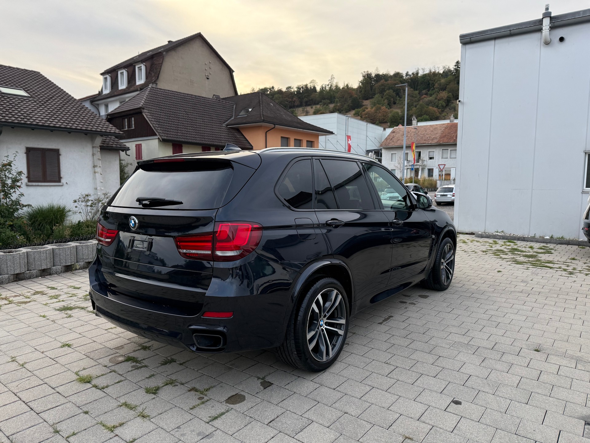 BMW X5 xDrive M50d Steptronic-image-5