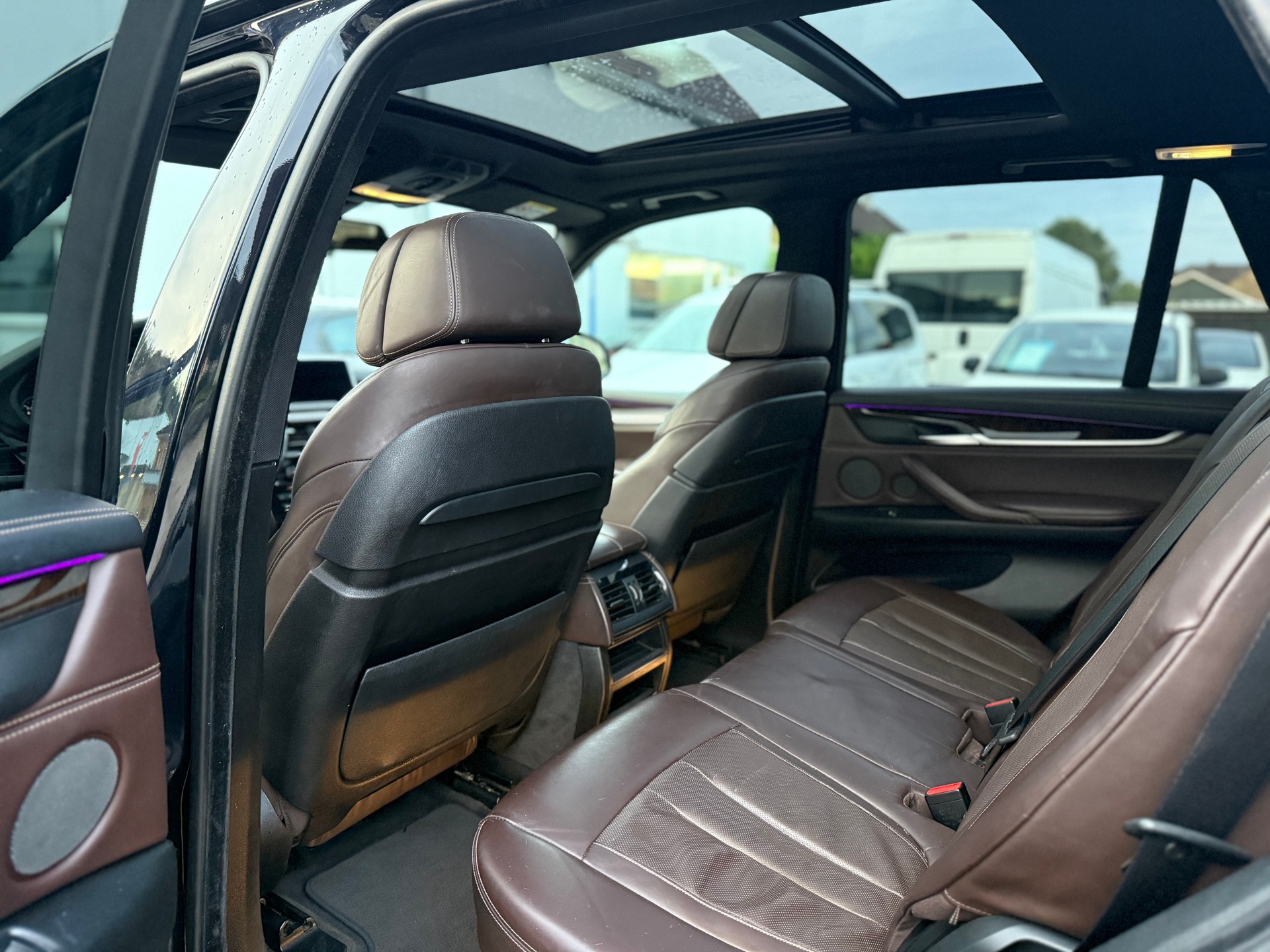 BMW X5 xDrive M50d Steptronic-image-14