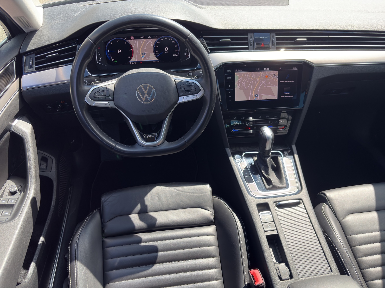 VW Passat Variant 2.0 TDI 200 Elegance DSG 4m-image-9