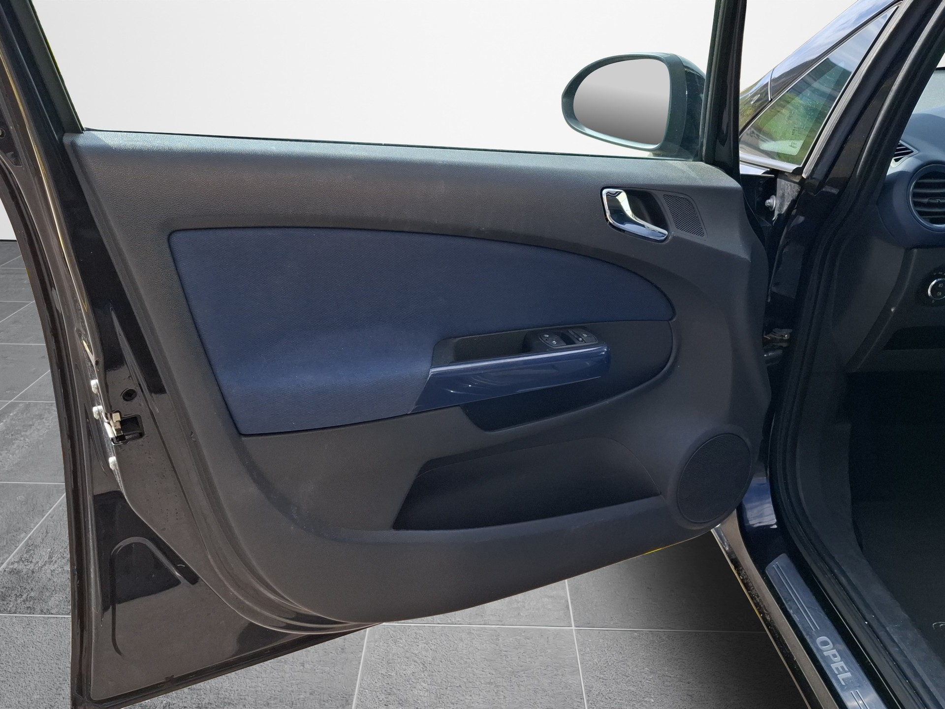 OPEL Corsa 1.4 TP Color Edition Automatic-image-16