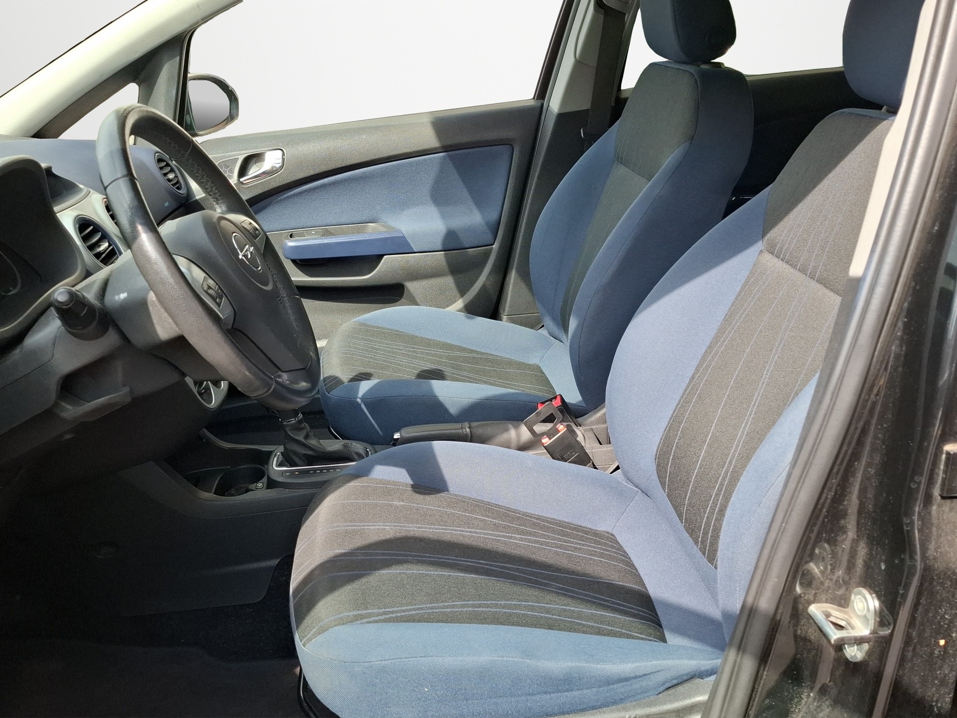 OPEL Corsa 1.4 TP Color Edition Automatic-image-8