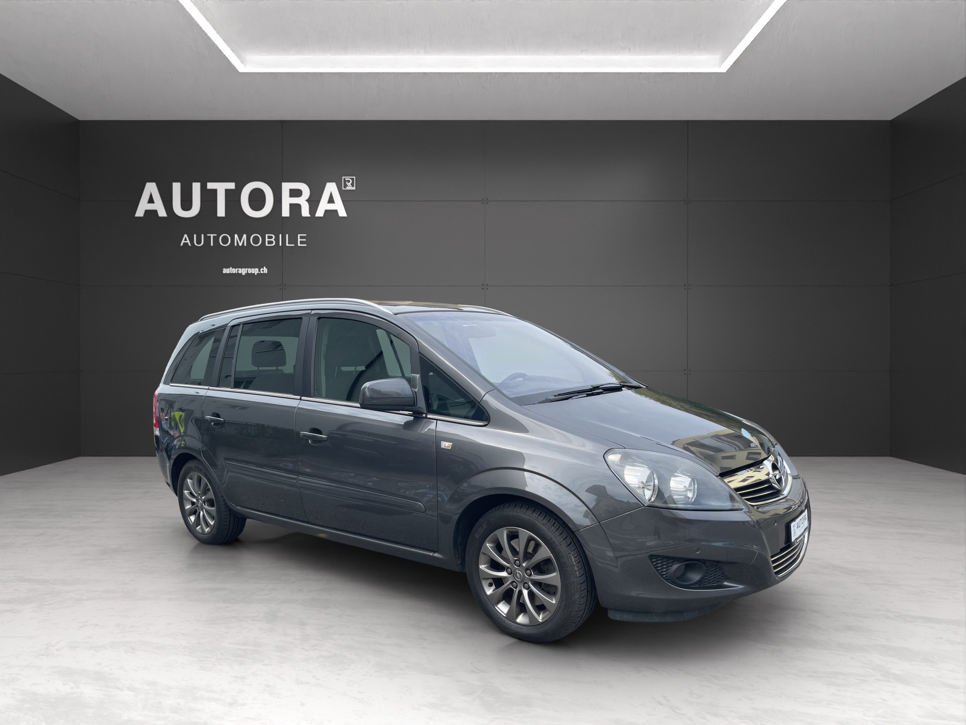 OPEL Zafira 2.2i 16V Anniversary Edition Automatic-image-7