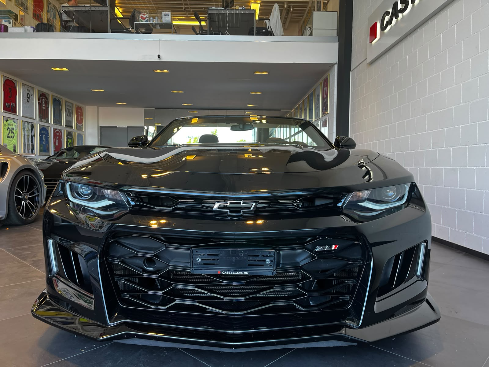 CHEVROLET CAMARO ZL1-image-2