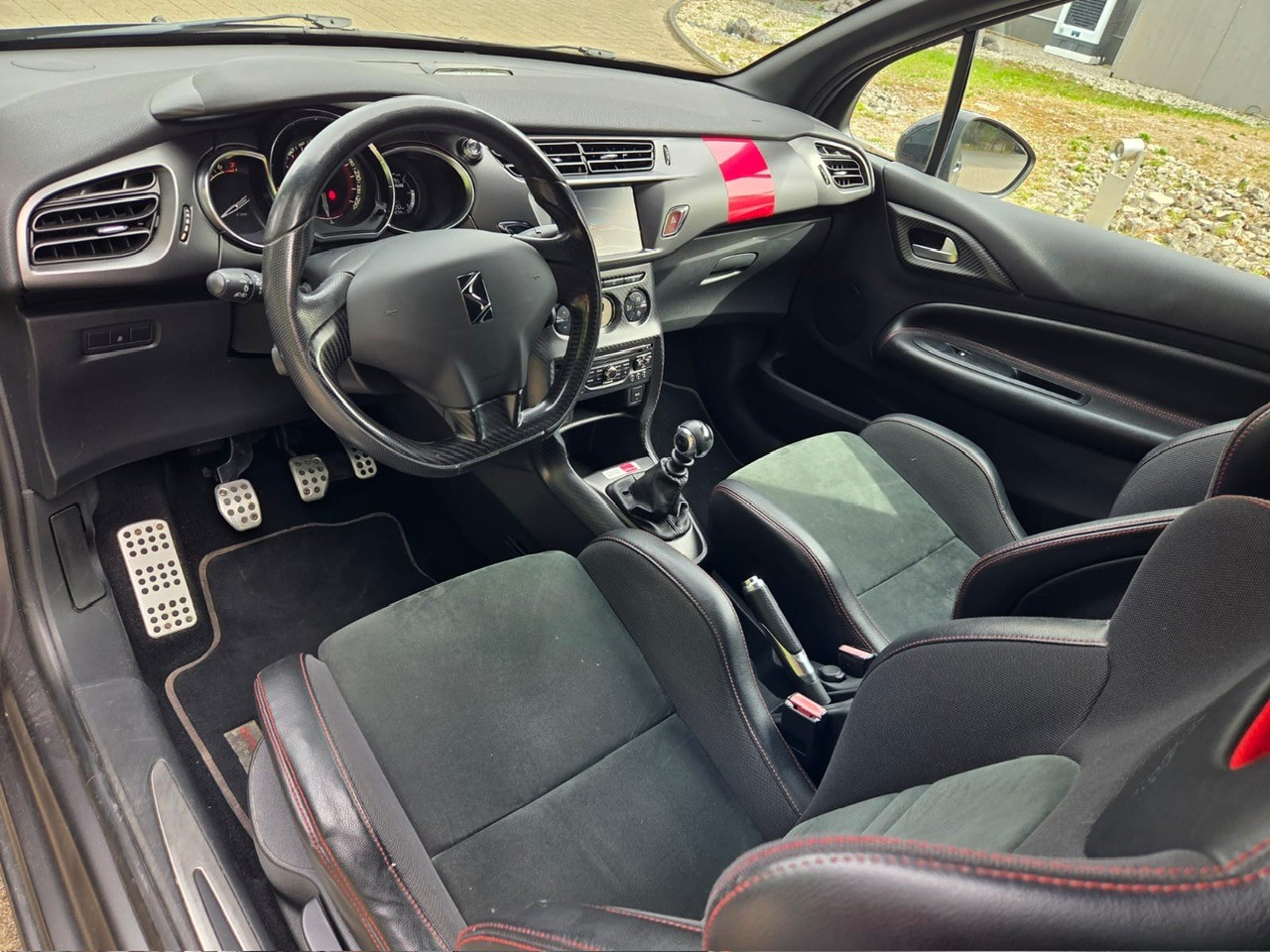 DS AUTOMOBILES DS3 Cabrio 1.6 THP Racing Limiteé 078/100-image-9