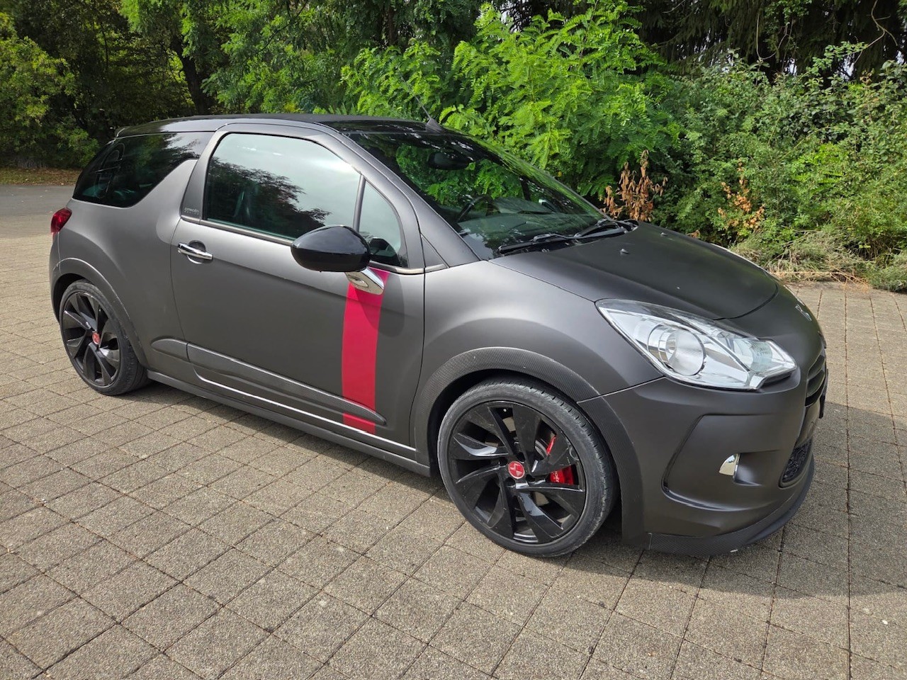 DS AUTOMOBILES DS3 Cabrio 1.6 THP Racing Limiteé 078/100-image-3