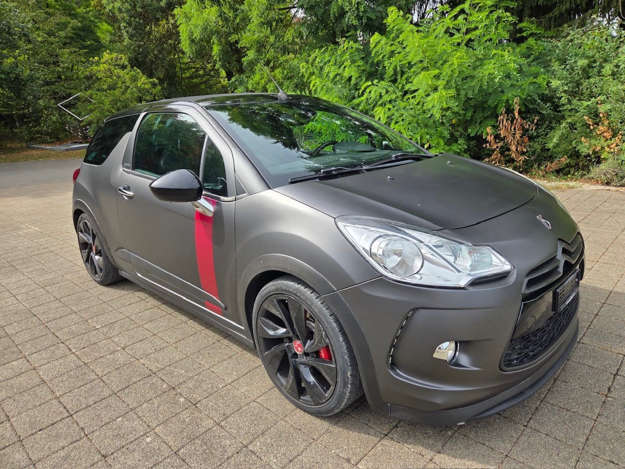 DS AUTOMOBILES DS3 Cabrio 1.6 THP Racing Limiteé 078/100-image-2