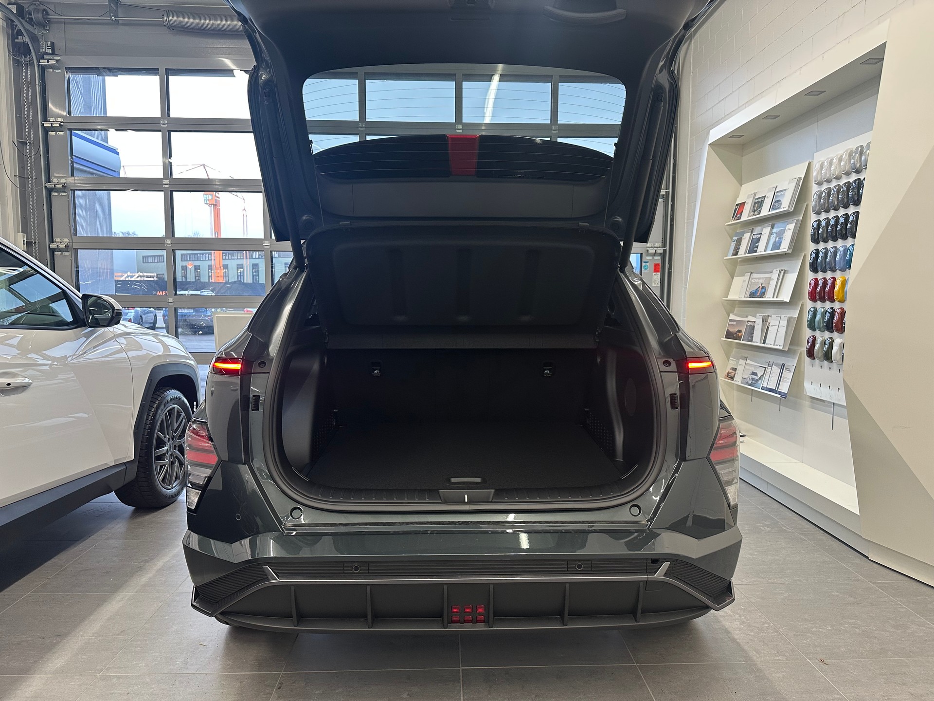 HYUNDAI Kona EV 65.4 kWh N Line-image-8