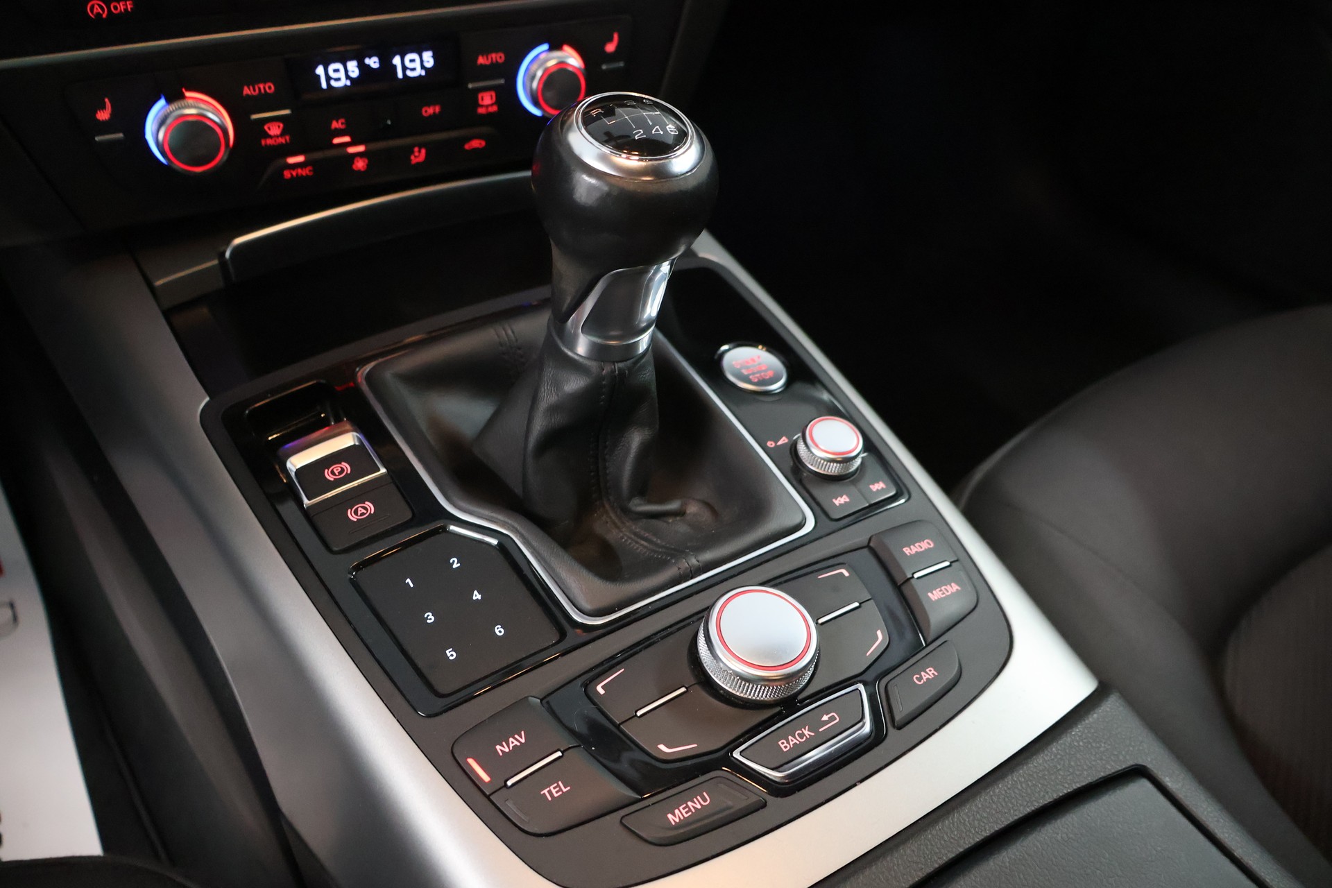 AUDI A6 Limousine 2.0 TDI-image-19