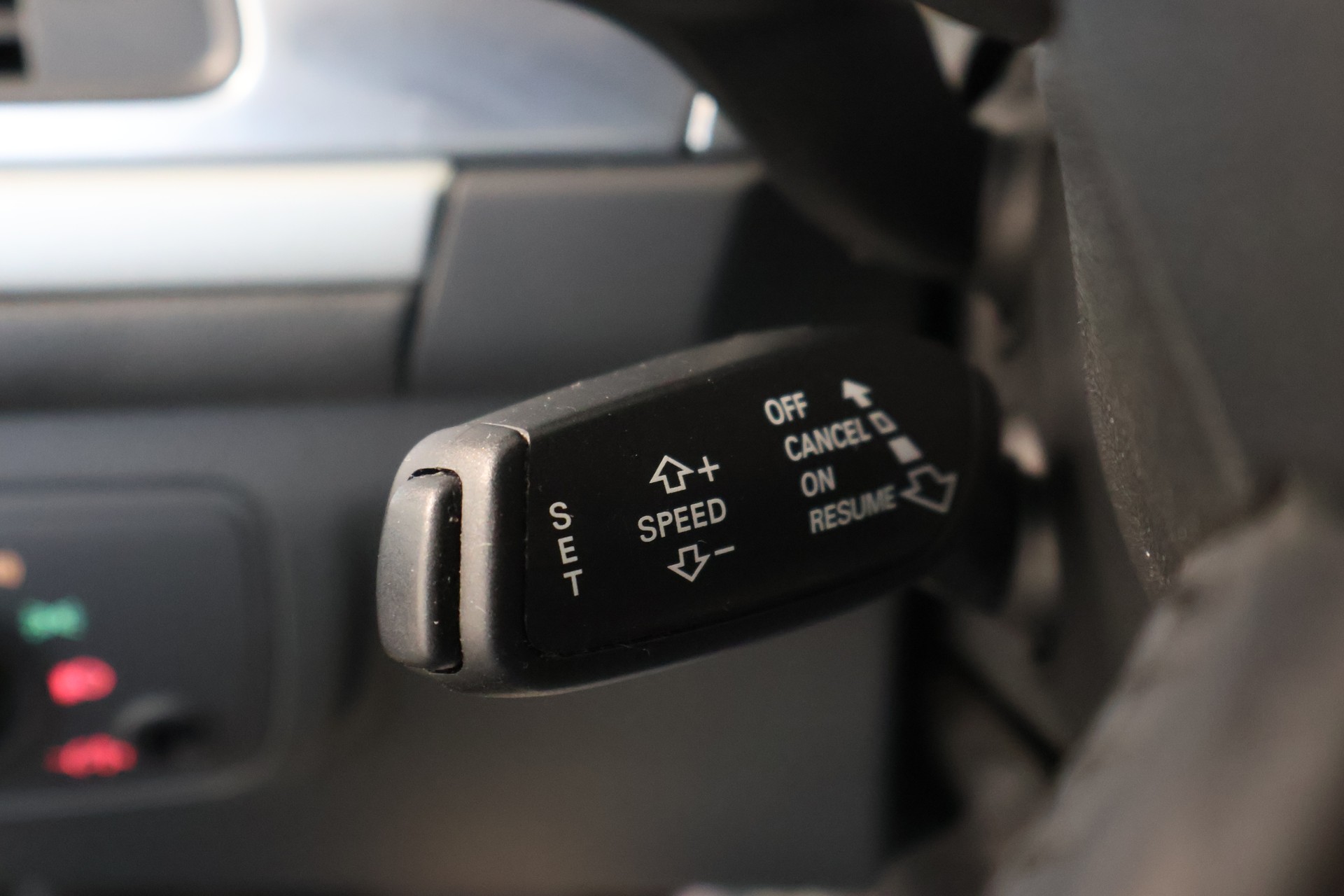 AUDI A6 Limousine 2.0 TDI-image-27