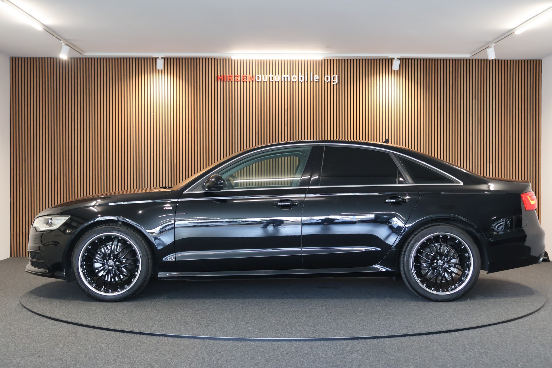 AUDI A6 Limousine 2.0 TDI-showroom-element-1