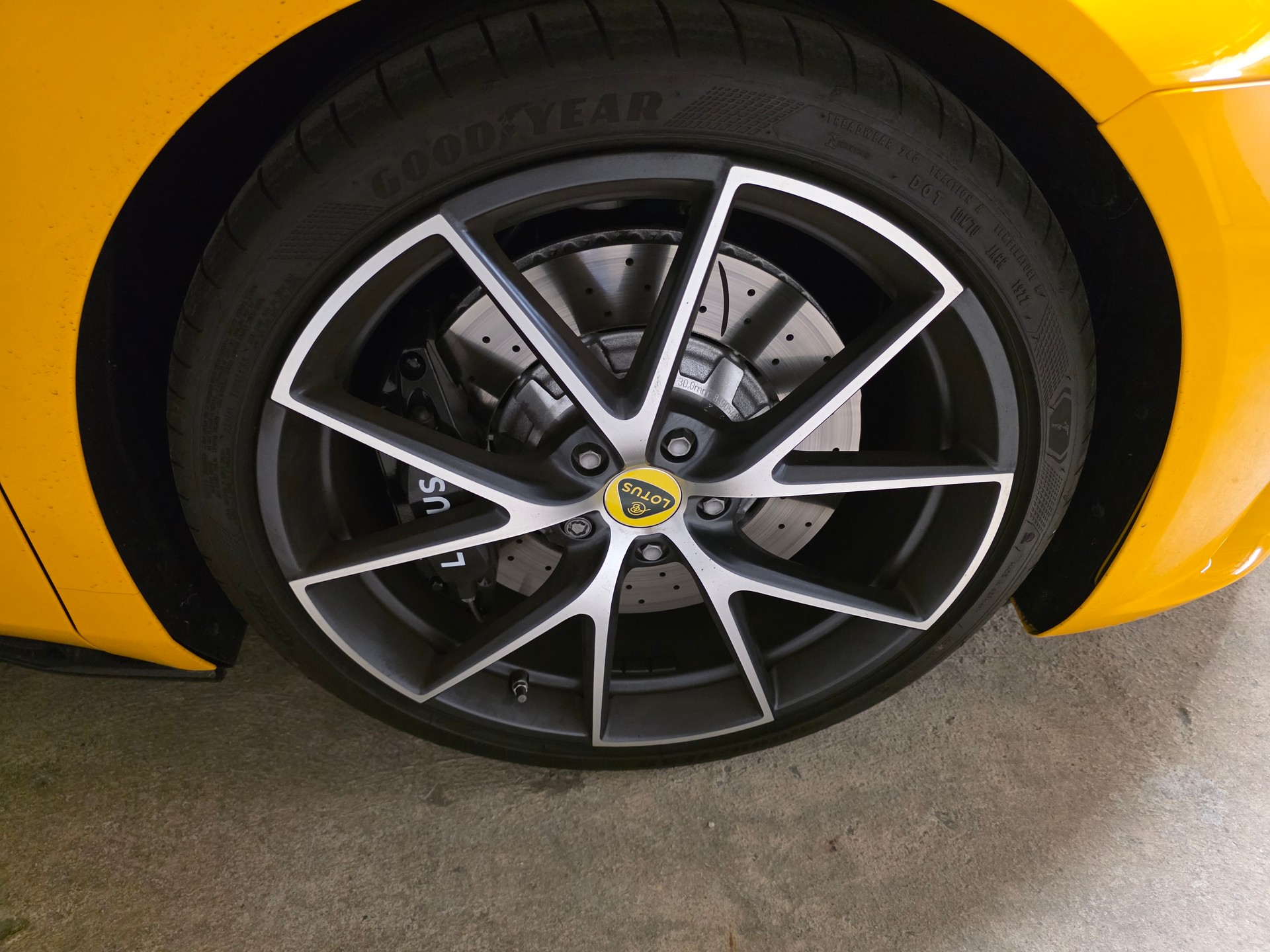 LOTUS 3.5 V6 First Edition-image-4